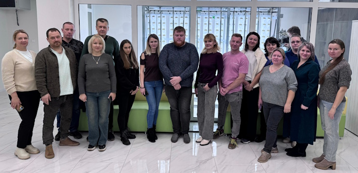 Выращивание зелёных культур круглый год!