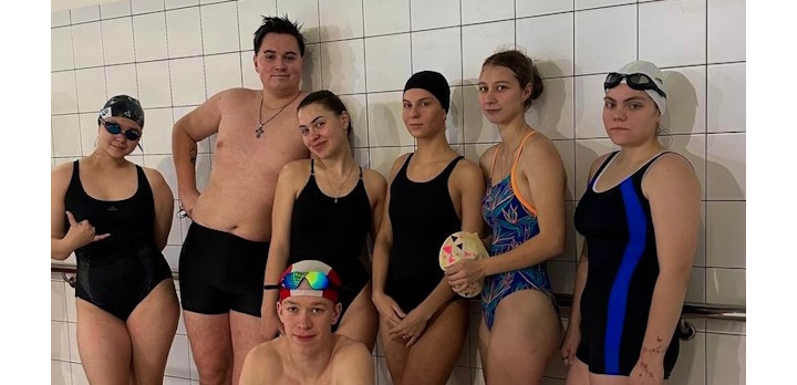 Поздравляем наших спортсменок с успешным выступлением на первенстве вузов по плаванию!