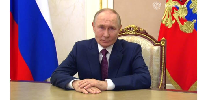 Президент поздравил школьников, студентов и педагогов с Днём знаний!