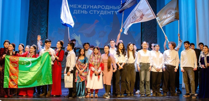 В Ивановской государственной областной филармонии отметили Международный день студента!