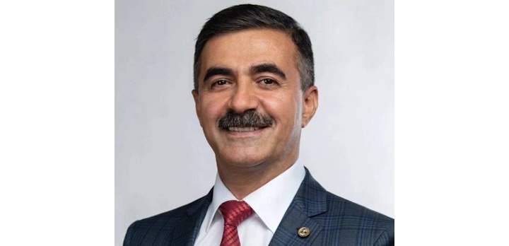 Сегодня день рождения директора Департамента координации организаций в области сельскохозяйственных наук Минобрнауки России Вугара Алиевича Багирова!