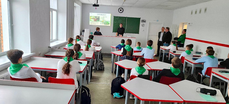 Аграрии завтрашнего дня уже рядом — юные агроклассники Родниковской школы № 2!