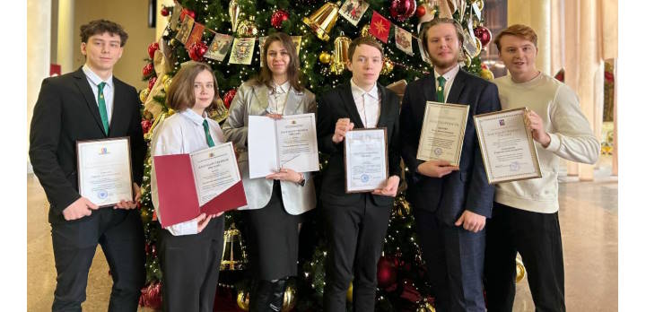 Поздравляем наших студентов с заслуженными наградами!