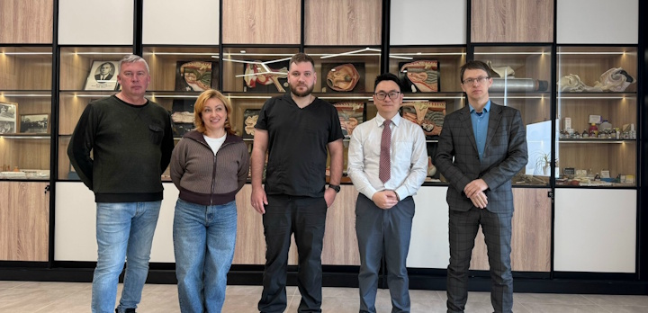 С рабочим визитом нас посетили Ольга Давыдова, официальный представитель компании Clubvet.info, и Еthаn Jiang, вице-президент компании Youlan!