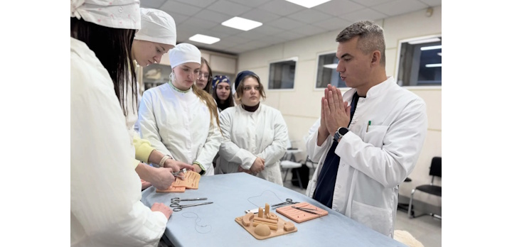 Под руководством практикующего ветеринарного врача-хирурга Горина Михаила Александровича на ветеринарном факультете кипит учёба!