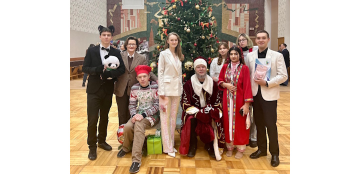 Однажды на новогоднем празднике!