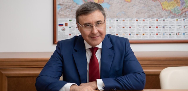 Глава Минобрнауки Валерий Фальков поздравил выпускников с окончанием учебы!